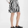 The Aloe shorts Zebra Arty print shorts