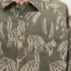 The Bateau long-sleeve shirt Long-sleeved and slanted pocket shirt The Bateau long-sleeve shirt Long-sleeved and slanted pocket shirt