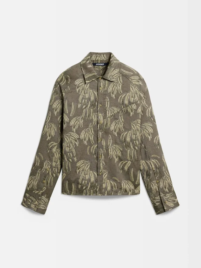 The Bateau long-sleeve shirt Long-sleeved and slanted pocket shirt The Bateau long-sleeve shirt Long-sleeved and slanted pocket shirt
