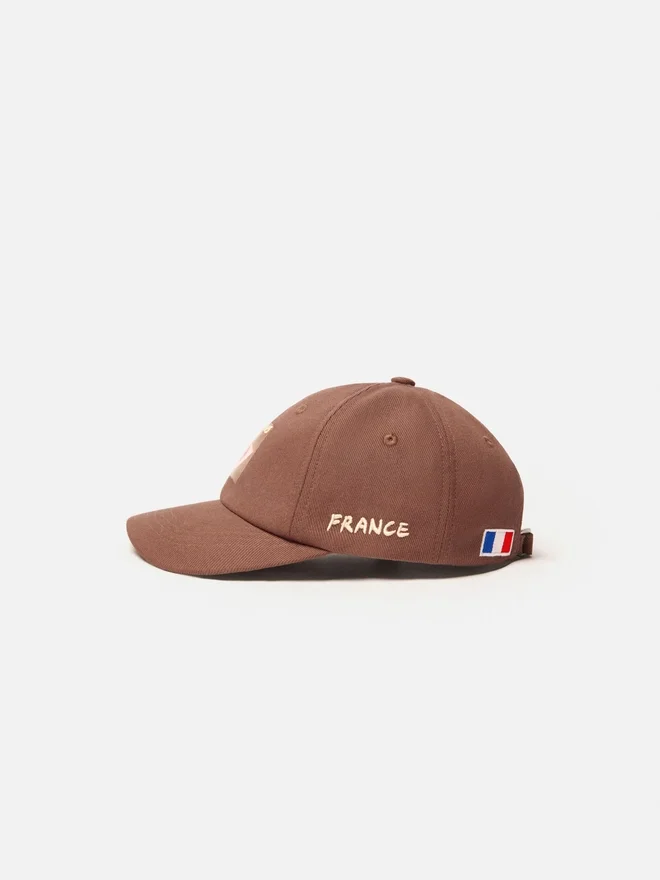 The Bonjour Korea baseball cap Logo cap – exclusively sold online and in our South Korean points of sale The Bonjour Korea baseball cap Logo cap – exclusively sold online and in our South Korean points of sale