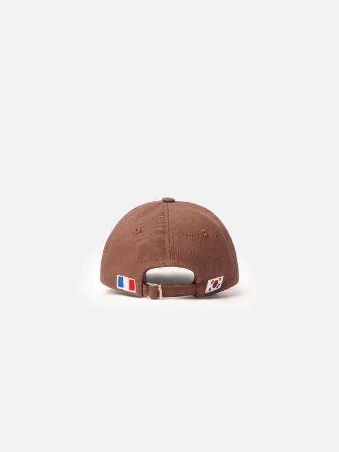 The Bonjour Korea baseball cap Logo cap – exclusively sold online and in our South Korean points of sale The Bonjour Korea baseball cap Logo cap – exclusively sold online and in our South Korean points of sale
