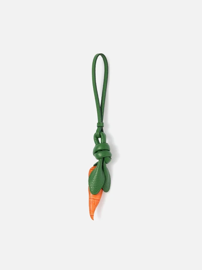 The carrot Knotted carrot-shaped bag charm The carrot Knotted carrot-shaped bag charm