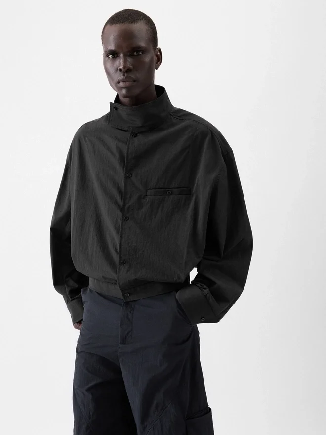 The Curvo jacket Lightweight technical jacket The Curvo jacket Lightweight technical jacket