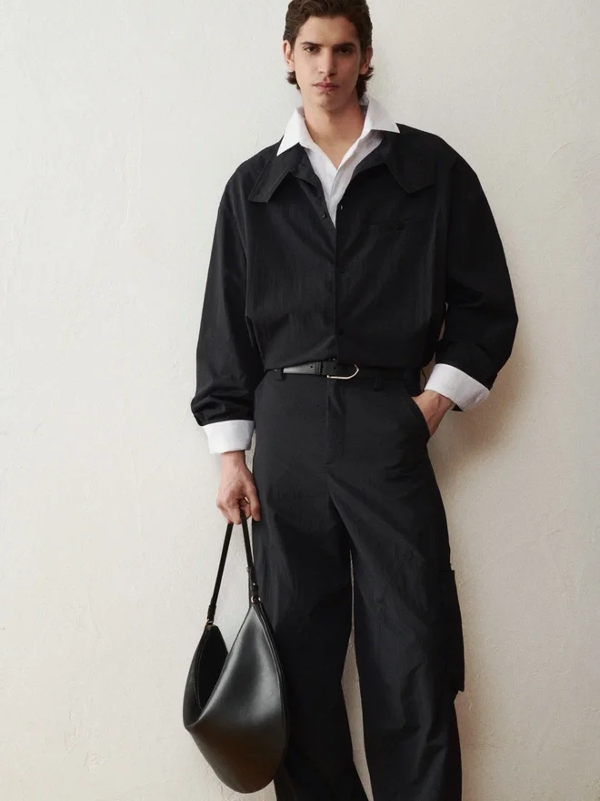The Curvo jacket Lightweight technical jacket The Curvo jacket Lightweight technical jacket
