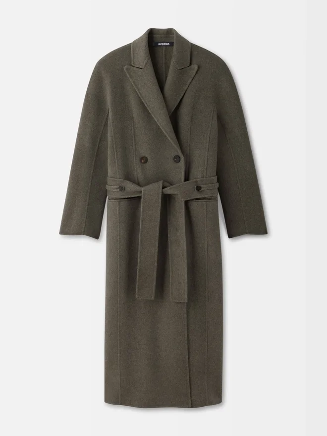 The Curvo Man’s coat Relaxed coat The Curvo Man’s coat Relaxed coat