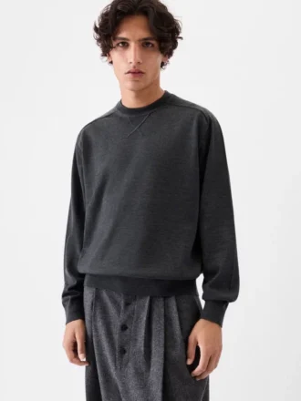 The embroidered sweater Embroidered knit sweater