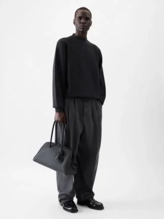 The Gio knit Round neck sweater