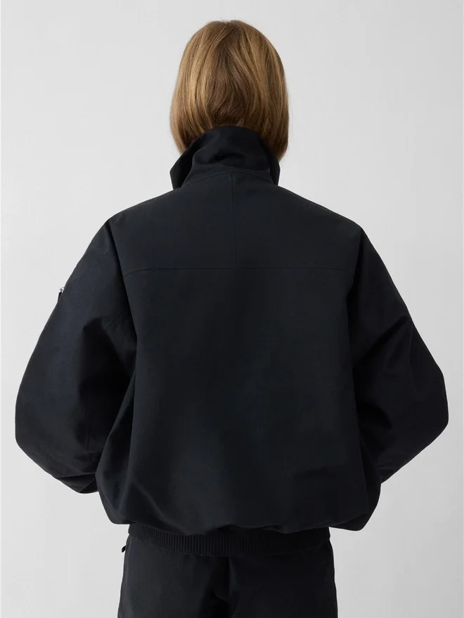 The Gore-Tex jacket Jacquemus + Nike 2-in-1 Gore-Tex jacket – Jacquemus + Nike collaboration The Gore-Tex jacket Jacquemus + Nike 2-in-1 Gore-Tex jacket – Jacquemus + Nike collaboration