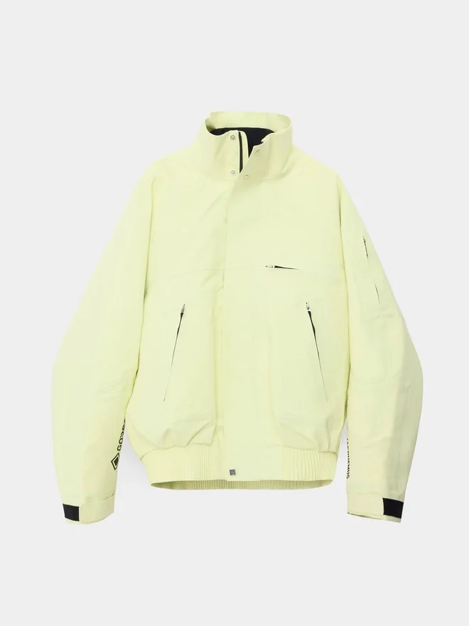 The Gore-Tex jacket Jacquemus + Nike 2-in-1 Gore-Tex jacket – Jacquemus + Nike collaboration The Gore-Tex jacket Jacquemus + Nike 2-in-1 Gore-Tex jacket – Jacquemus + Nike collaboration