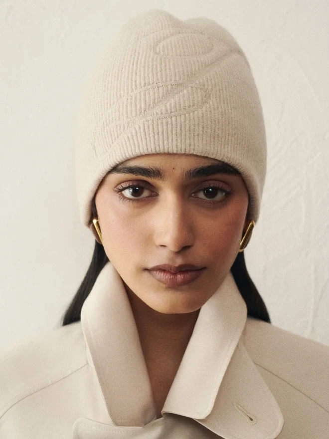 The J beanie Fine-ribbed beanie The J beanie Fine-ribbed beanie