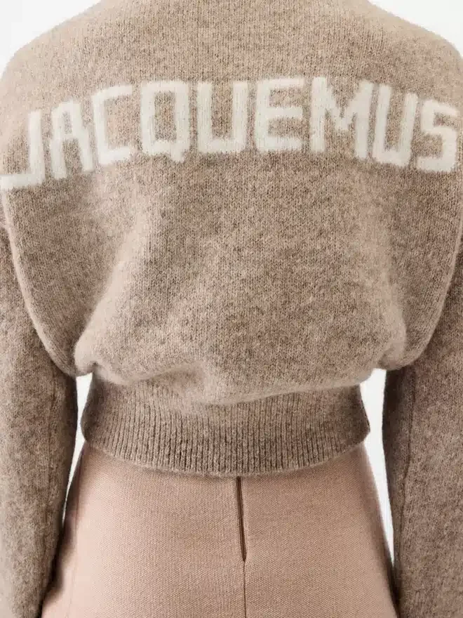 The Jacquemus knit Logo jumper The Jacquemus knit Logo jumper