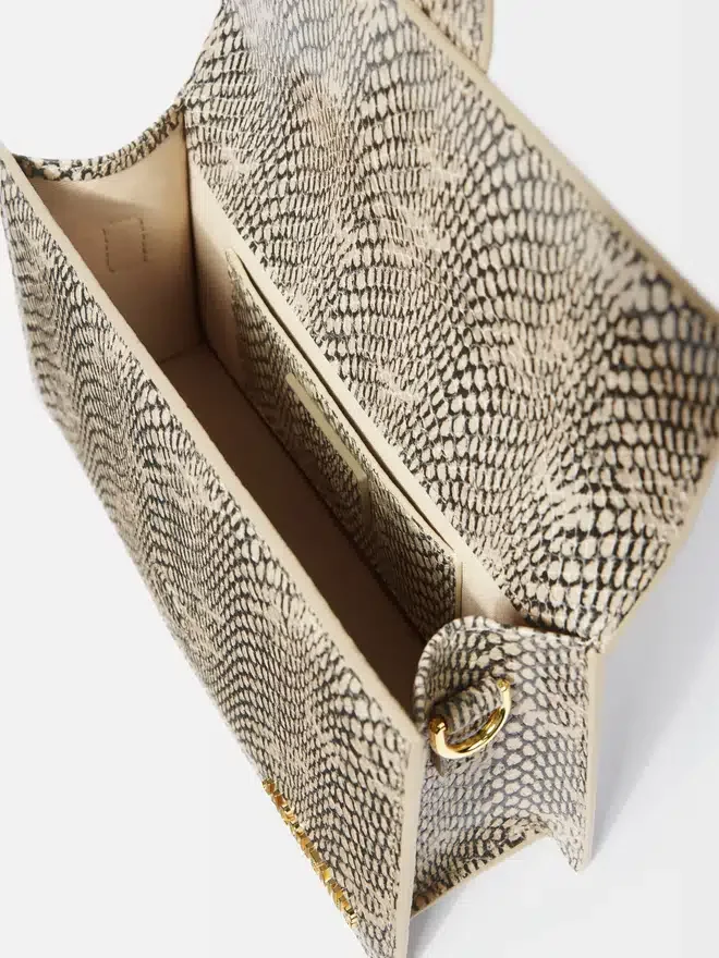 The large Bambino Crossbody flap bag The large Bambino Crossbody flap bag