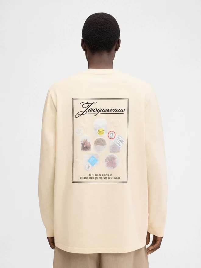 The London t-shirt Long-sleeved logo t-shirt – sold exclusively online and in our London store The London t-shirt Long-sleeved logo t-shirt – sold exclusively online and in our London store
