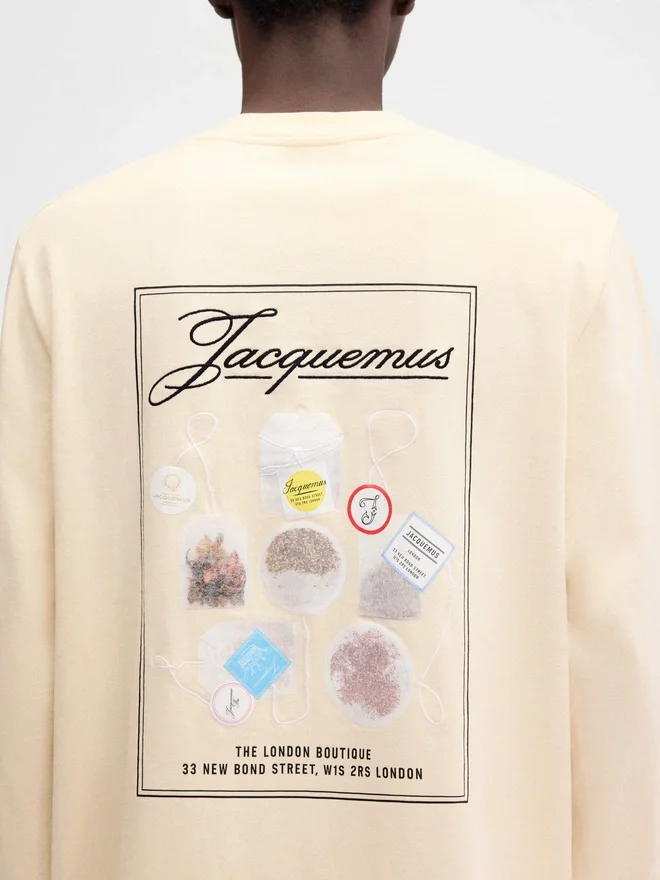 The London t-shirt Long-sleeved logo t-shirt – sold exclusively online and in our London store The London t-shirt Long-sleeved logo t-shirt – sold exclusively online and in our London store