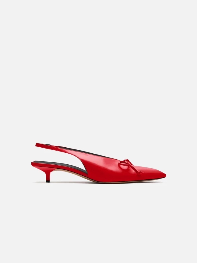 The low Cubisto slingbacks Sling-back kitten heels The low Cubisto slingbacks Sling-back kitten heels
