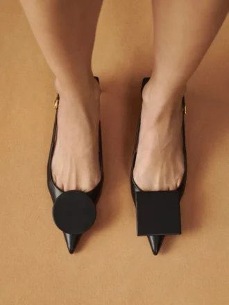 The low Duelo slingbacks Circle square kitten heels