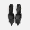 The low Duelo slingbacks Circle square kitten heels