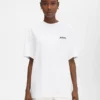 The Montaigne address t-shirt Short-sleeved t-shirt with logo and address – sold exclusively online and in our Paris store The Montaigne address t-shirt Short-sleeved t-shirt with logo and address – sold exclusively online and in our Paris store