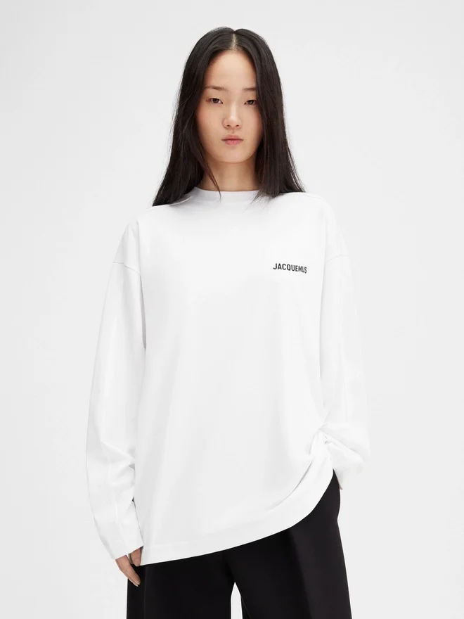 The New York address long-sleeve t-shirt Long sleeve t-shirt with printed address and logo – sold exclusively online and in our New York store The New York address long-sleeve t-shirt Long sleeve t-shirt with printed address and logo – sold exclusively online and in our New York store