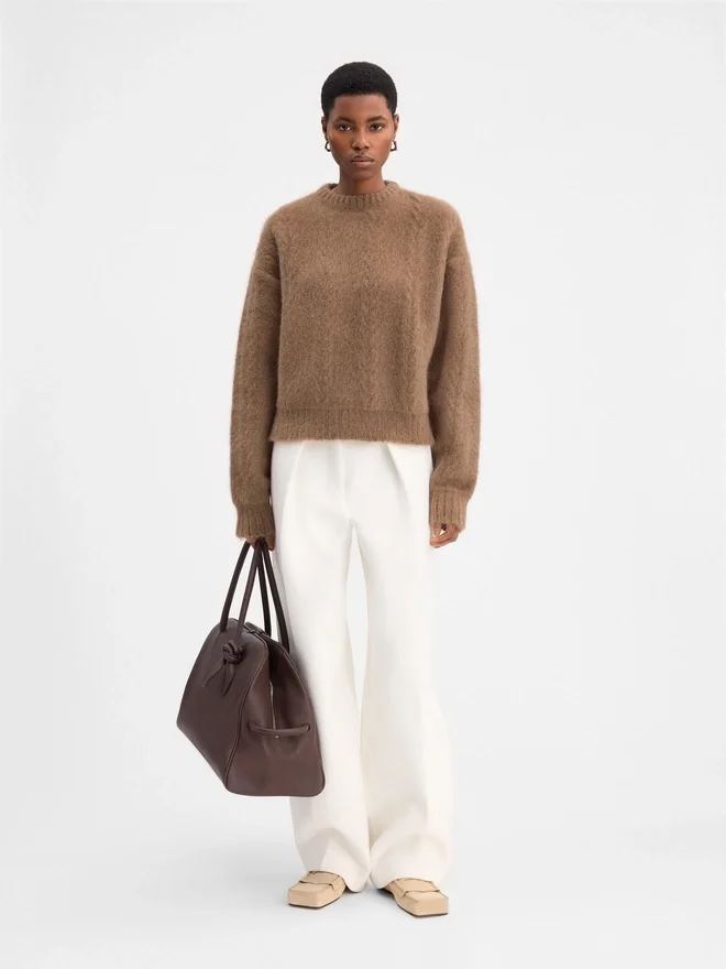 The Nuvola sweater Round-neck mohair sweater The Nuvola sweater Round-neck mohair sweater