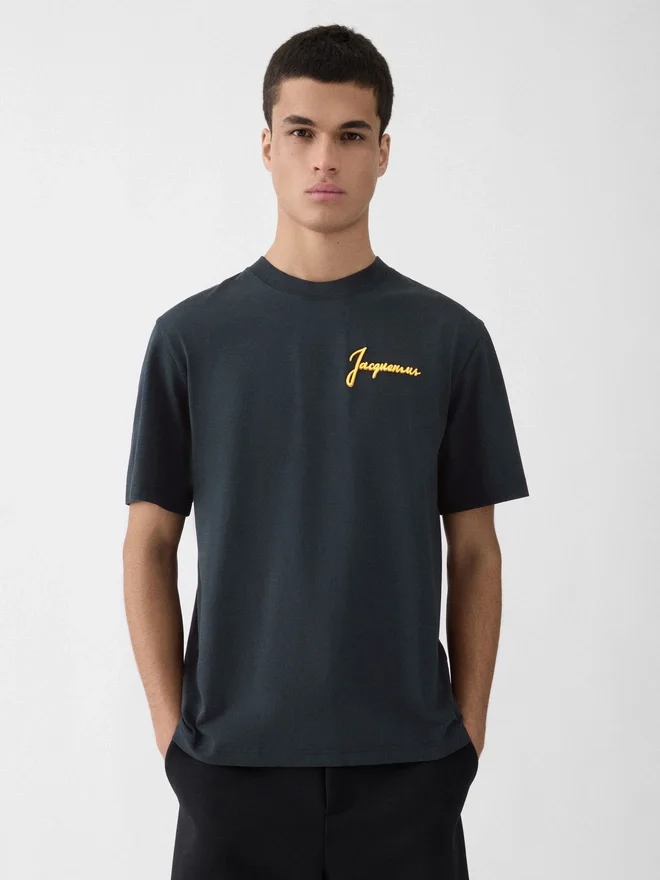 The NYC Cab t-shirt Short-sleeve logo t-shirt – exclusively sold online and in our New York boutique The NYC Cab t-shirt Short-sleeve logo t-shirt – exclusively sold online and in our New York boutique