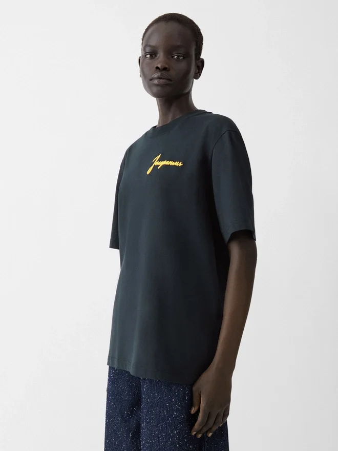 The NYC Cab t-shirt Short-sleeve logo t-shirt – exclusively sold online and in our New York boutique The NYC Cab t-shirt Short-sleeve logo t-shirt – exclusively sold online and in our New York boutique