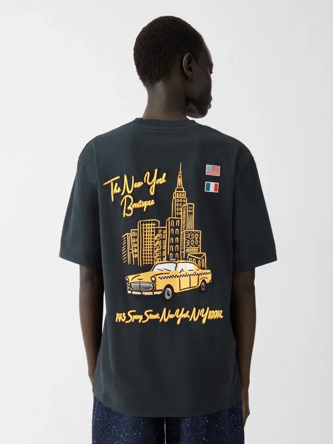 The NYC Cab t-shirt Short-sleeve logo t-shirt – exclusively sold online and in our New York boutique The NYC Cab t-shirt Short-sleeve logo t-shirt – exclusively sold online and in our New York boutique