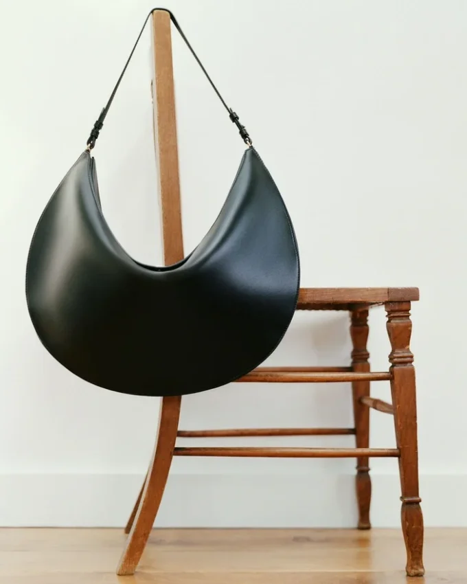The Ovalo bag Hobo bag