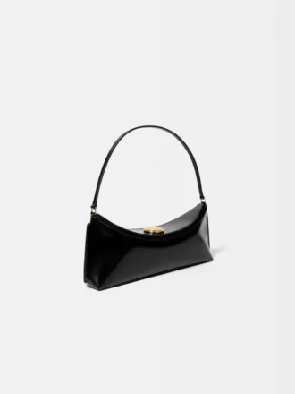 The Ovalo clutch Folded shoulder bag