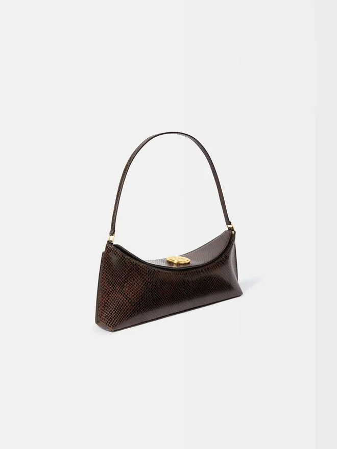 The Ovalo clutch Folded shoulder bag The Ovalo clutch Folded shoulder bag