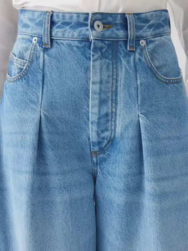 The Ovalo de-Nîmes denim pants High-waisted curved jeans The Ovalo de-Nîmes denim pants High-waisted curved jeans