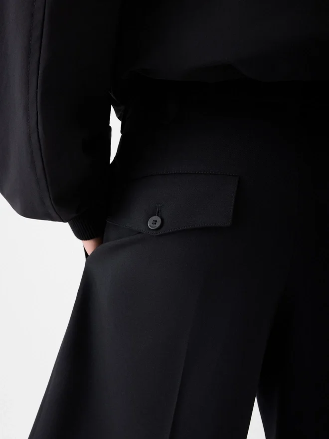 The Ovalu shorts Tailored Bermuda shorts The Ovalu shorts Tailored Bermuda shorts