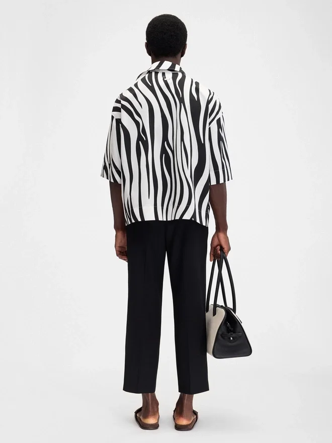 The Pablo short-sleeve shirt Wavy Psyche print asymmetric shirt The Pablo short-sleeve shirt Wavy Psyche print asymmetric shirt