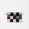 The Rond Carré clutch Take-out clutch