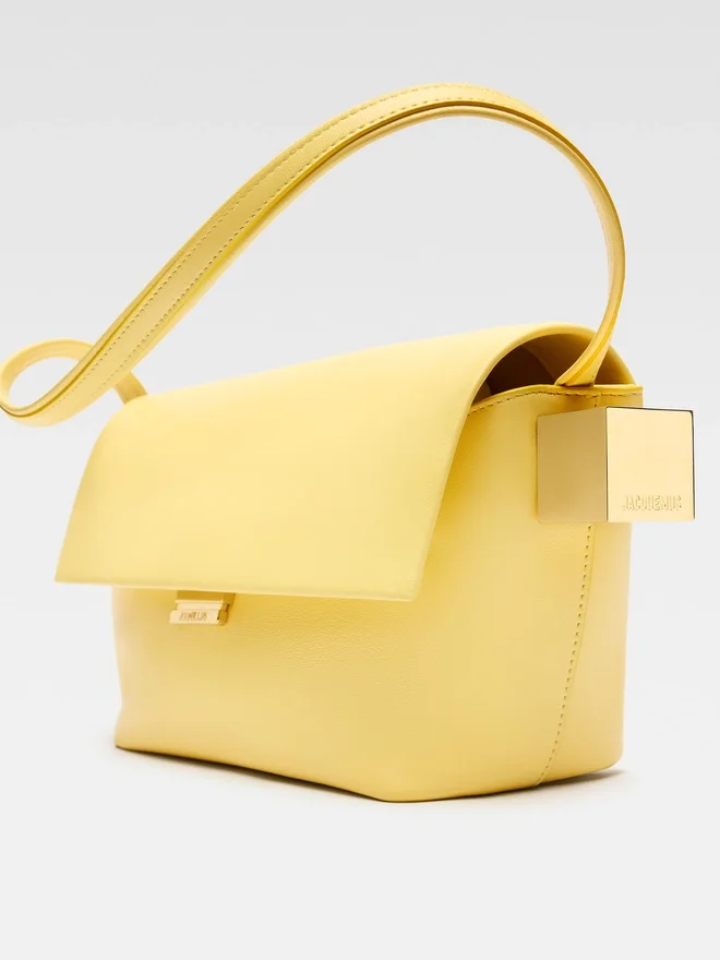 The Rond Carré Folded shoulder bag The Rond Carré Folded shoulder bag