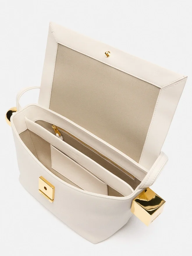The Rond Carré Folded shoulder bag The Rond Carré Folded shoulder bag
