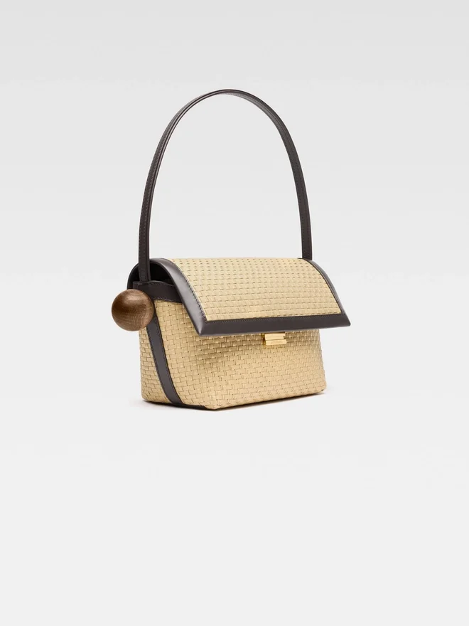 The Rond Carré Shoulder bag with flap The Rond Carré Shoulder bag with flap