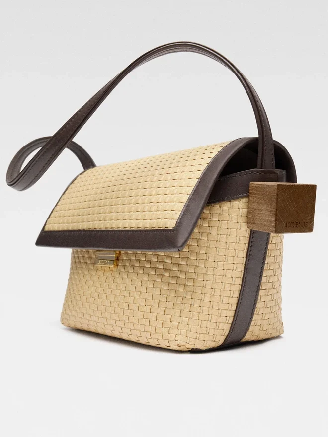 The Rond Carré Shoulder bag with flap The Rond Carré Shoulder bag with flap