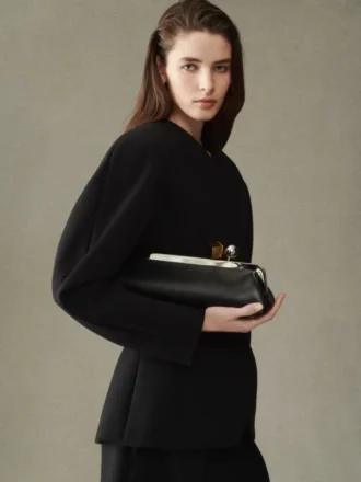 The Salon clutch Long clasp bag The Salon clutch Long clasp bag