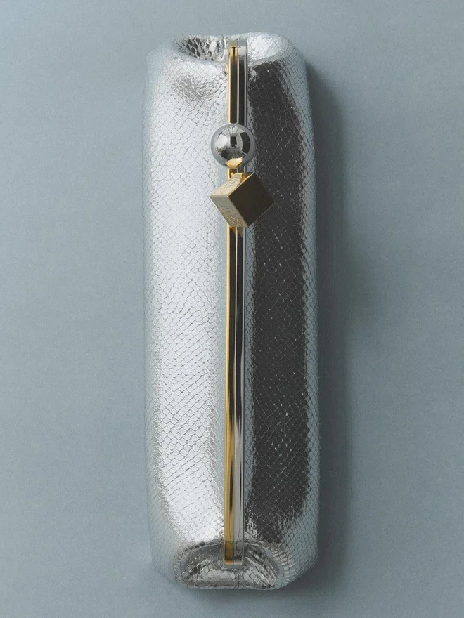 The Salon clutch Long clasp bag The Salon clutch Long clasp bag