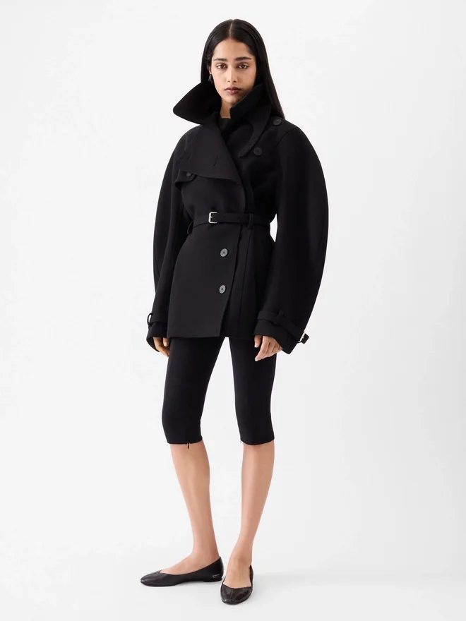 The short Ovalo trench coat Hourglass trench coat The short Ovalo trench coat Hourglass trench coat