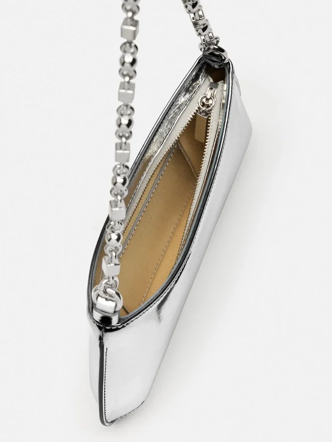 The small Bisou Chaine Small shoulder bag The small Bisou Chaine Small shoulder bag