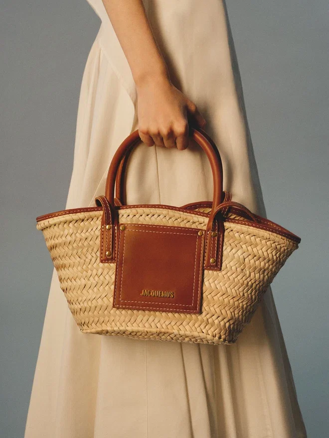The small Soli basket Raphia beach basket bag The small Soli basket Raphia beach basket bag