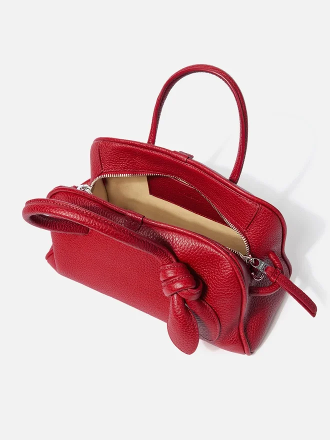 The small Turismo Small soft bowling bag The small Turismo Small soft bowling bag