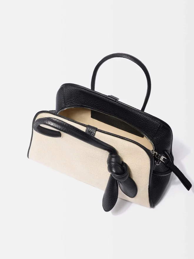 The small Turismo Small soft bowling bag The small Turismo Small soft bowling bag