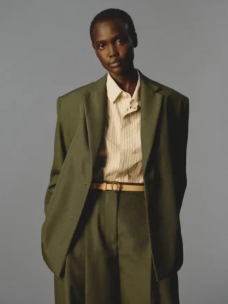 The thin Salon belt Overlapping circle and square buckle belt