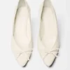 The Tourni heels Twisted pump heels