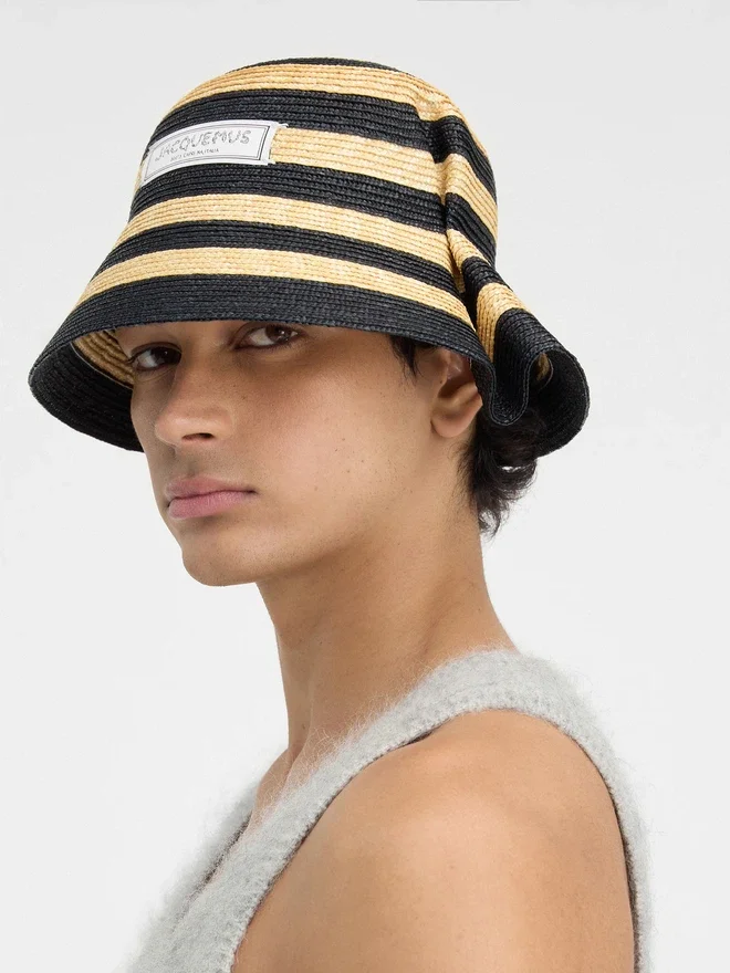 The Vela hat Folded raffia bucket hat The Vela hat Folded raffia bucket hat