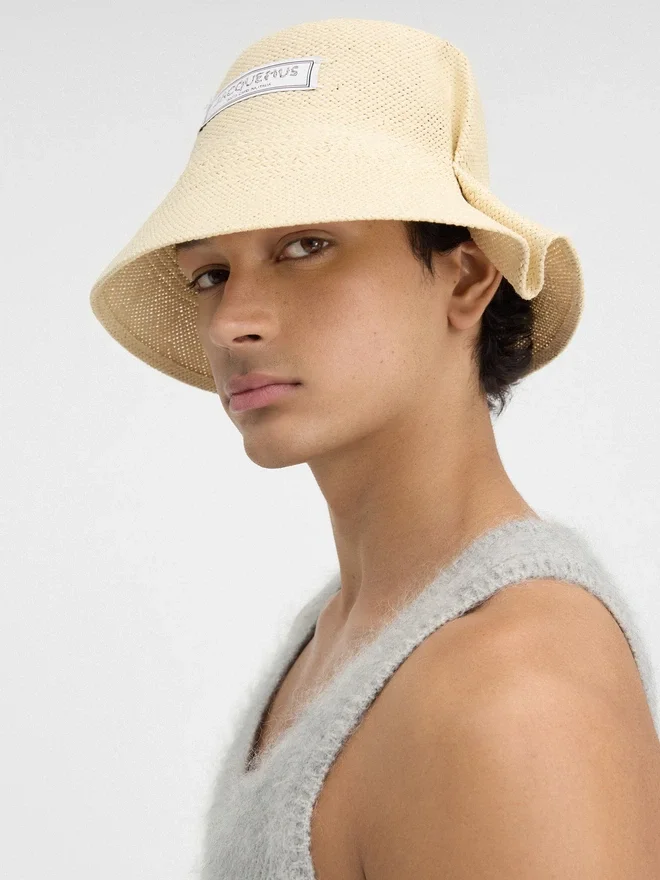 The Vela hat Folded raffia bucket hat The Vela hat Folded raffia bucket hat