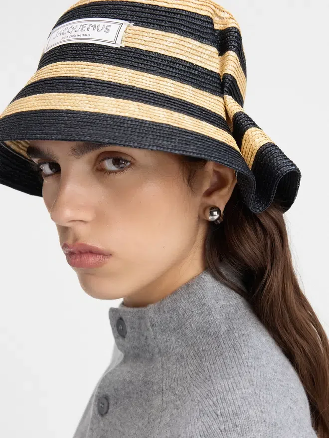 The Vela hat Folded raffia bucket hat The Vela hat Folded raffia bucket hat